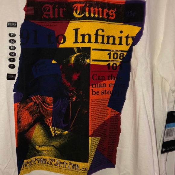 NWT Air Jordan News Clipping Tshirt in White - Picture 3 of 9